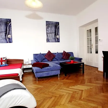 公寓 Large Wenceslas Square For 10 Guests *
